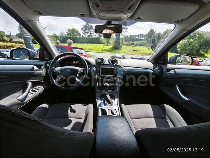 FORD Mondeo 2.0 TDCi Titanium Powershift