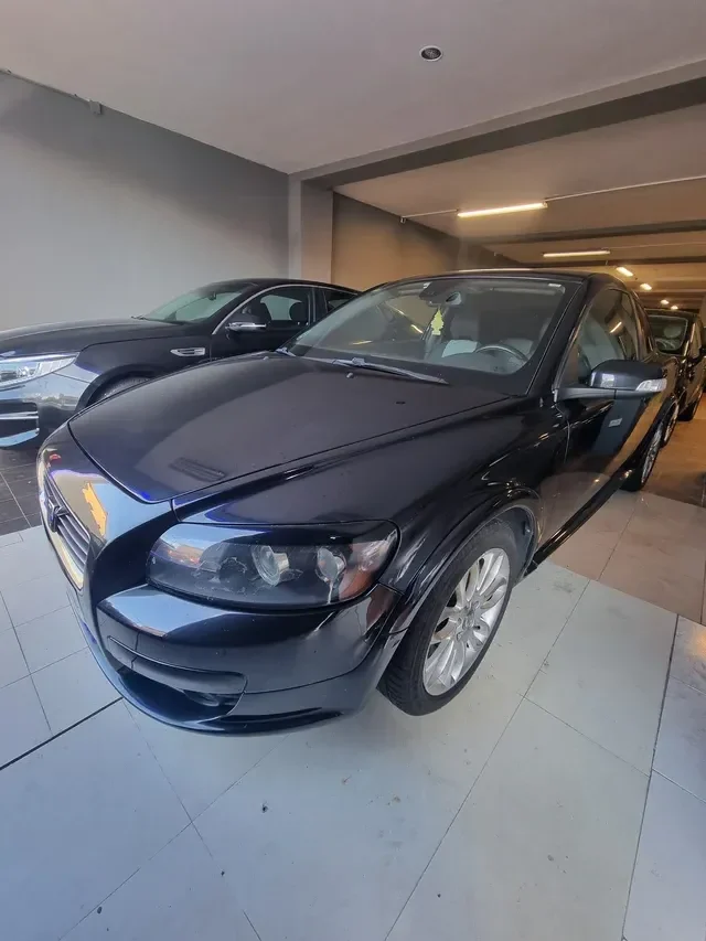 VOLVO C30 2.0 DIESEL