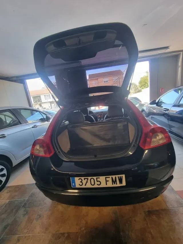 VOLVO C30 2.0 DIESEL