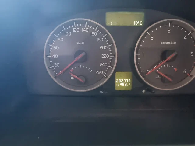 VOLVO C30 2.0 DIESEL