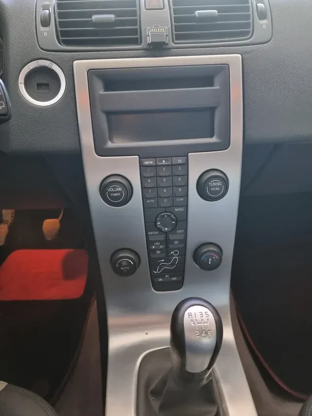 VOLVO C30 2.0 DIESEL